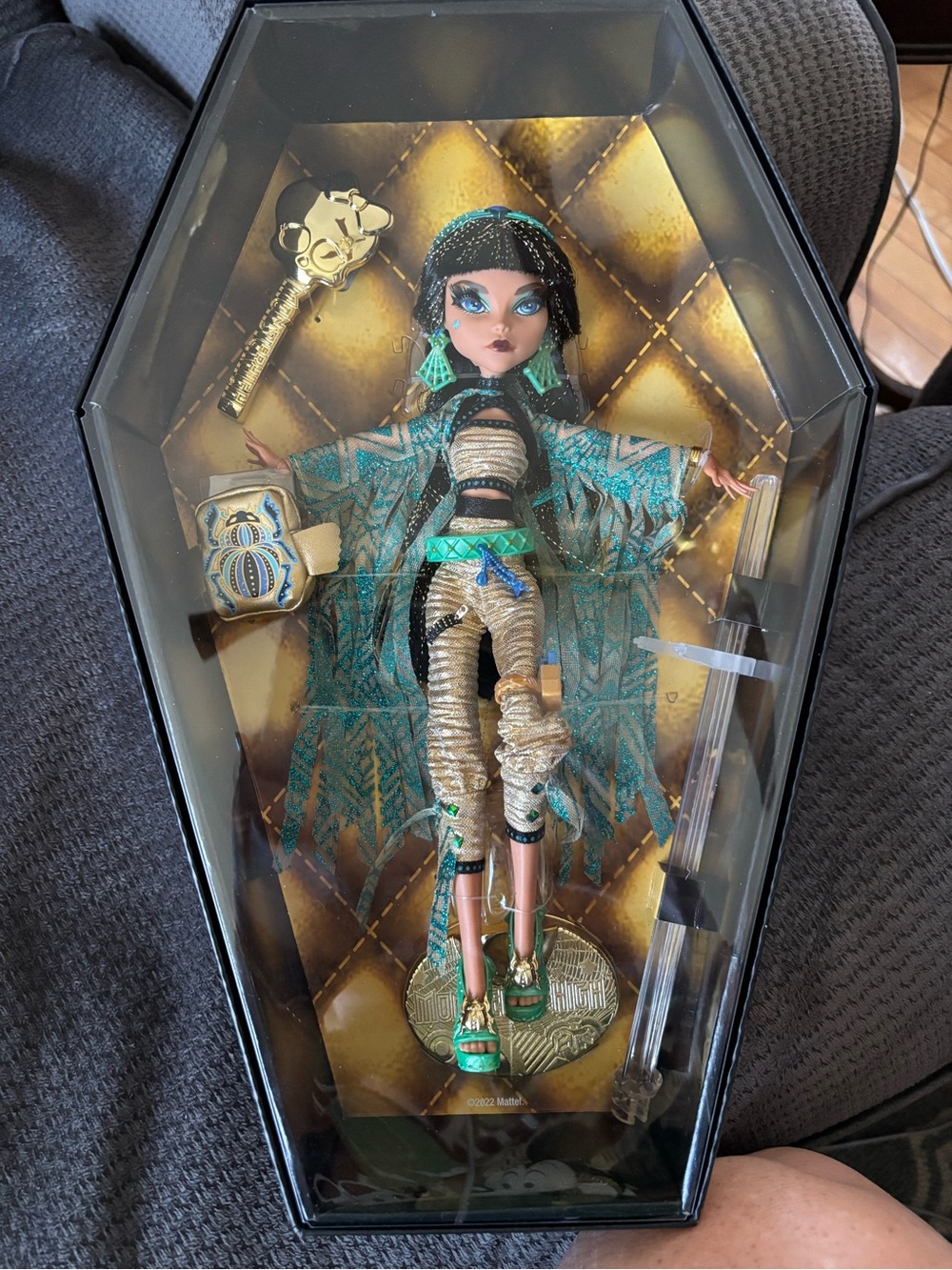 Mattel Teal & Gold Coffin-Style Fashion Doll Accent (Cleo DeNile)